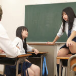 ＜JK＞ パンチラ見せつけて童貞確認！ヤリマン女子の気まぐれで肉玩具にされた男 『高画質』