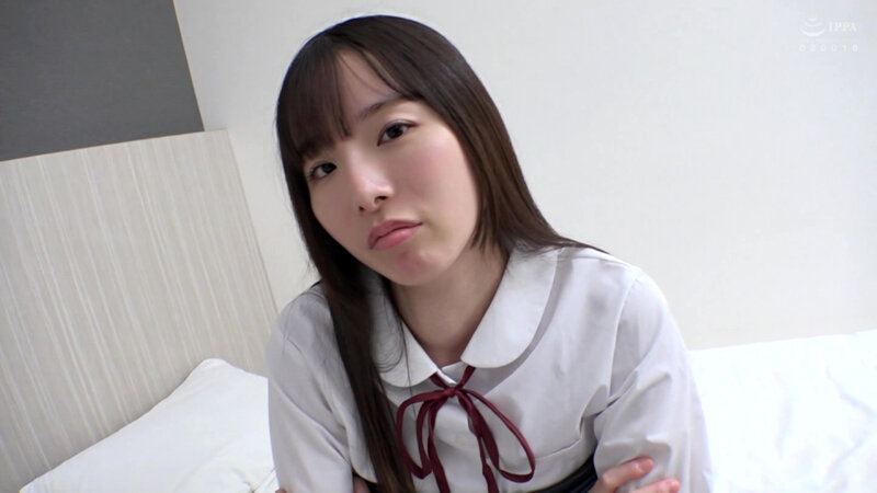 ＜JK＞ 泣き叫んでも感じてしまう制服女子ちゃんにおじさんが上下の口に...