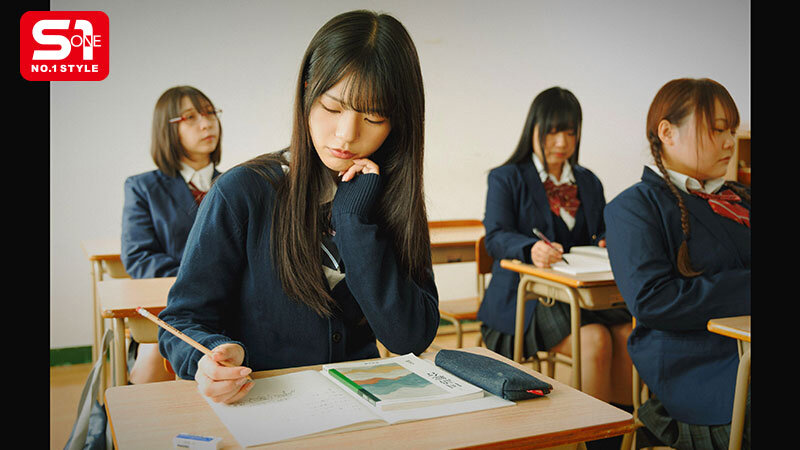 ＜JK＞ 憧れだった担任教師に盗撮されても黙認しているわたし。自己肯定...