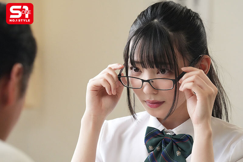 ＜JK＞ 学校と事務所と妻への三重背徳 グラドルと学業を両立している教...